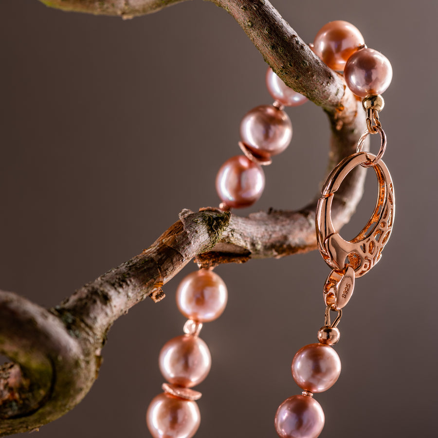 Rosé Gold Feder mit Lila metallischen Edison Perlenkette